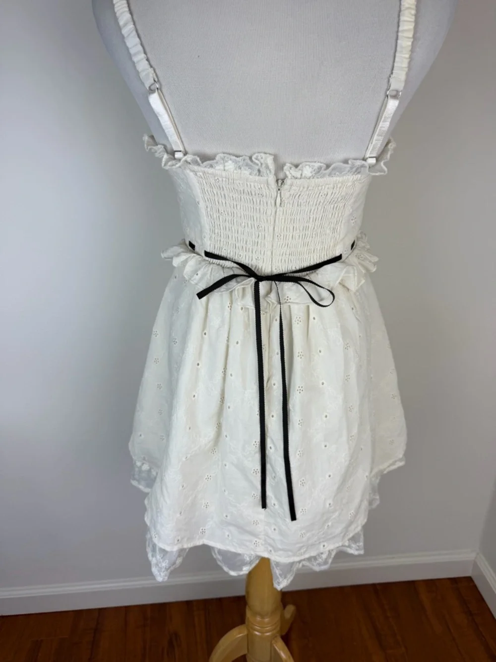 For Love & Lemons Sora Eyelet Mini Dress Size XS - Picture 8 of 11
